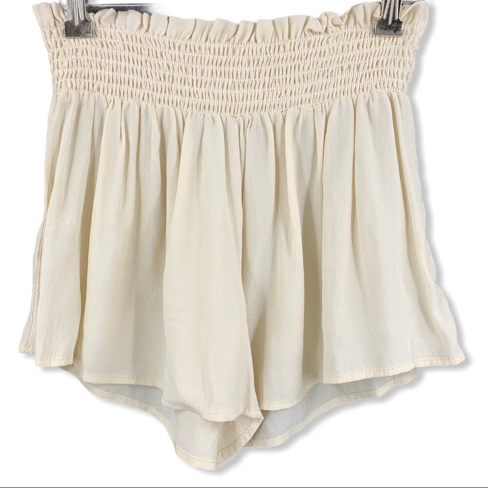 Gab & Kate chiffon smocked‎ waist shorts